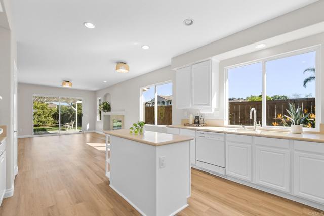 Detail Gallery Image 5 of 34 For 1279 W Vaquero, Chula Vista,  CA 91910 - 3 Beds | 2/1 Baths