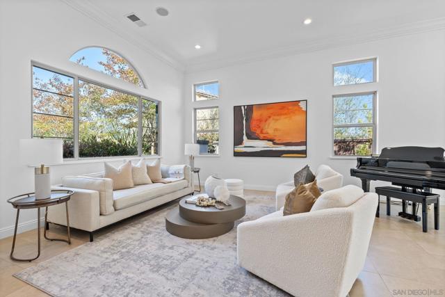 11577 Sweet Willow Way, San Diego CA: https://media.crmls.org/mediaz/e8a4b621-8b17-4938-a062-d796e830e756.jpg