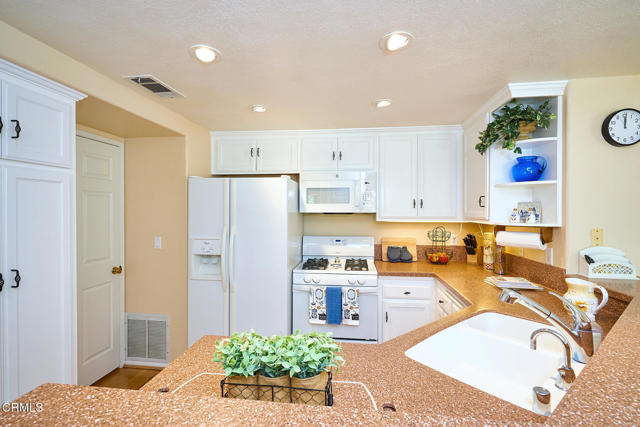 Detail Gallery Image 22 of 43 For 7050 Paseo Encantada, Camarillo,  CA 93012 - 2 Beds | 2 Baths