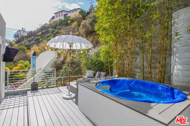 1929 N CURSON Place, Los Angeles CA: https://media.crmls.org/mediaz/e8a5ea6a-0c33-4b5a-a684-971ebbe7bf8f.jpg
