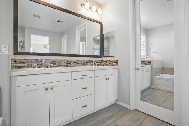 48 Clearwood Street, Fillmore CA: https://media.crmls.org/mediaz/e8a5fe52-bdee-4893-91bf-ad966c37b5dc.jpg