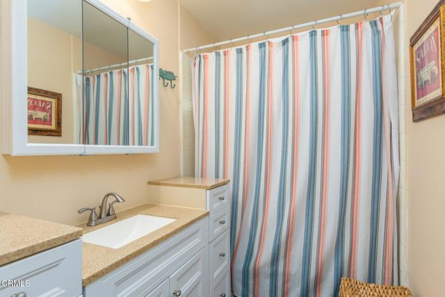 Detail Gallery Image 11 of 17 For 8802 Neath St, Ventura,  CA 93004 - 3 Beds | 2 Baths