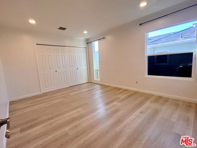 7311 Dunfield Avenue, Los Angeles CA: https://media.crmls.org/mediaz/e8a9582b-724f-445c-9793-5854f27522d7.jpg