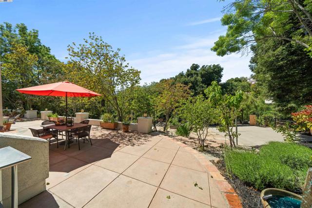 45221 Rutherford Ter, Fremont CA: https://media.crmls.org/mediaz/e8aa0408-fc30-4f77-828b-069ede71760c.jpg