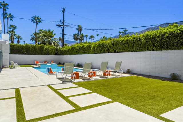 1877 S Navajo Drive, Palm Springs, CA 92264