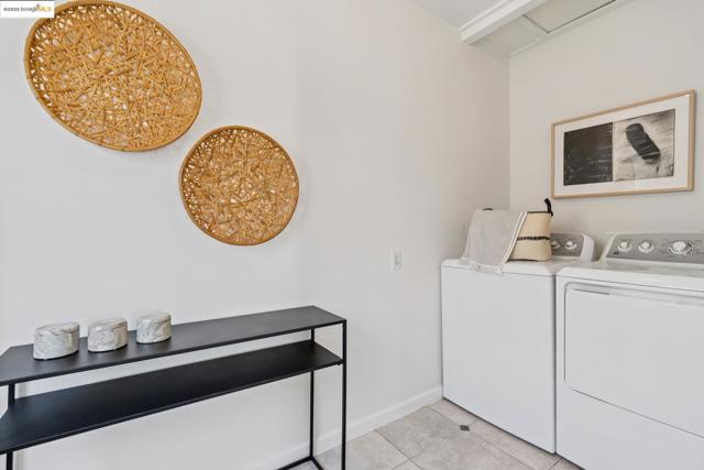 533 Lewis Ave, San Leandro CA: https://media.crmls.org/mediaz/e8adfecb-2cf0-4f92-a308-edac1b1d3035.jpg