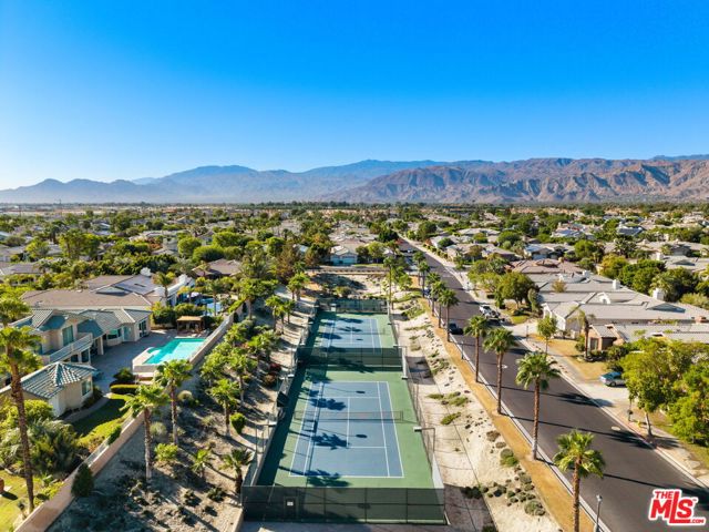 8 Dickens Court, Rancho Mirage, CA 92270