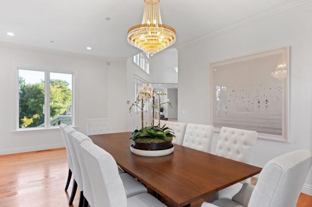 2496 Butternut Drive, Hillsborough CA: https://media.crmls.org/mediaz/e8b04d75-54c2-4585-9360-ce47a013124b.jpg