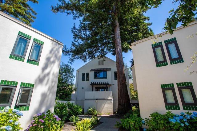 181 Centre Street, Mountain View CA: https://media.crmls.org/mediaz/e8b06f08-9412-46ef-8b3e-ad0104a471f2.jpg