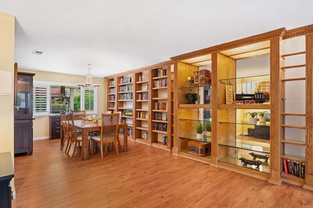 3812 Wild Oats Ln, Bonita CA: https://media.crmls.org/mediaz/e8b0d1a1-b293-43f1-9896-953cccb03d57.jpg