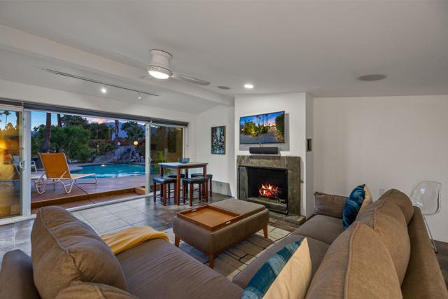 1223 E San Lorenzo Road, Palm Springs CA: https://media.crmls.org/mediaz/e8b13dce-6da2-438a-922c-833880324e17.jpg