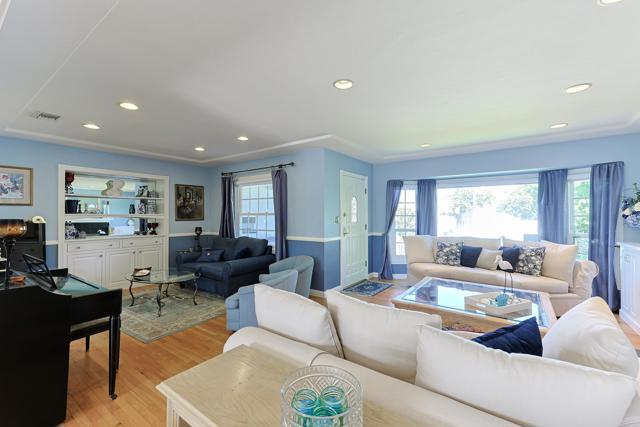 Image 3 of 55 For 733 Alameda  