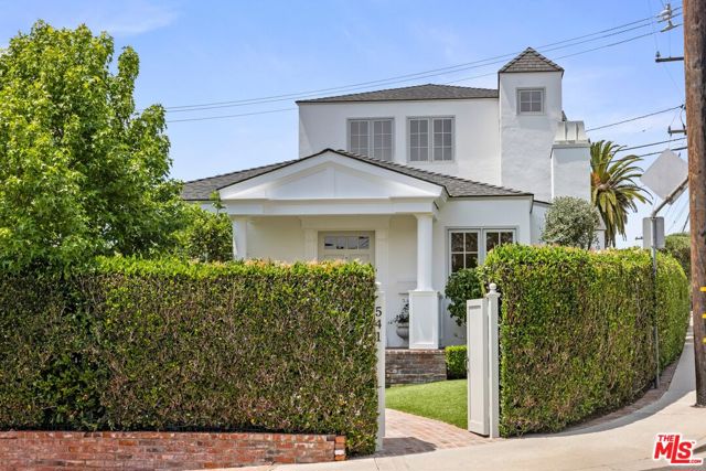 541 Homer Street, Manhattan Beach CA: https://media.crmls.org/mediaz/e8b2038c-8575-4573-9fc5-579232d20268.jpg