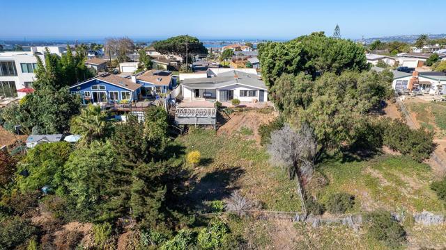 2585 Cowley Way, San Diego CA: https://media.crmls.org/mediaz/e8b39599-fc6a-452f-96e0-cb374dc21c3b.jpg