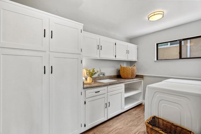 406 Belle Monti Court, Aptos CA: https://media.crmls.org/mediaz/e8b512c5-0b02-477d-8e62-72c5baa71aaf.jpg