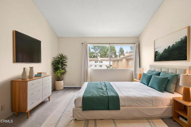 691 County Square Drive, Ventura CA: https://media.crmls.org/mediaz/e8b5b182-62a8-4fb1-881c-663084136acc.jpg