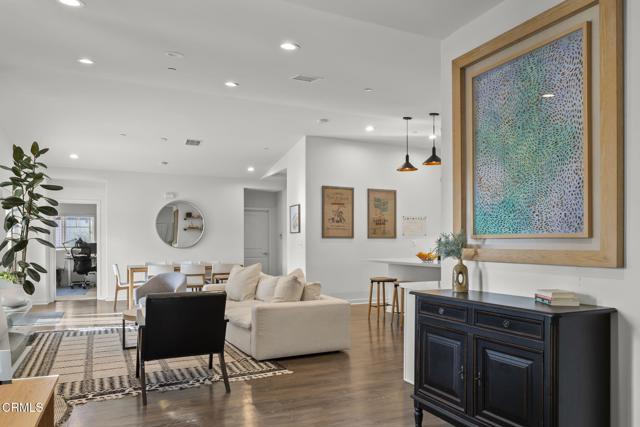 Detail Gallery Image 4 of 34 For 303 N F St #201,  Oxnard,  CA 93030 - 3 Beds | 2 Baths