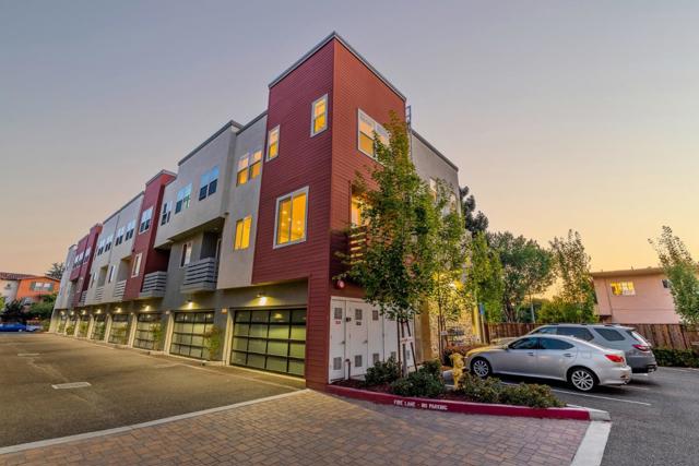 417 Santo Domingo Terrace, Sunnyvale CA: https://media.crmls.org/mediaz/e8b6a1cc-2819-4430-b8d0-2bfa5c45710a.jpg