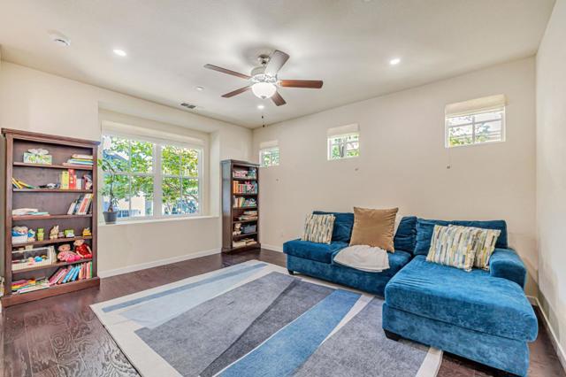 361 W Evelyn Avenue, Mountain View CA: https://media.crmls.org/mediaz/e8b6a2dc-1fad-4366-9c54-800f83b0f0ac.jpg
