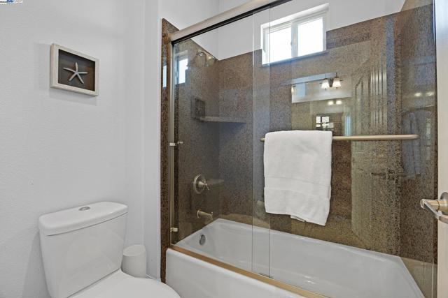 1359 Monterosso St, Danville CA: https://media.crmls.org/mediaz/e8b78bb5-040e-43fa-b823-f3586cb2c375.jpg