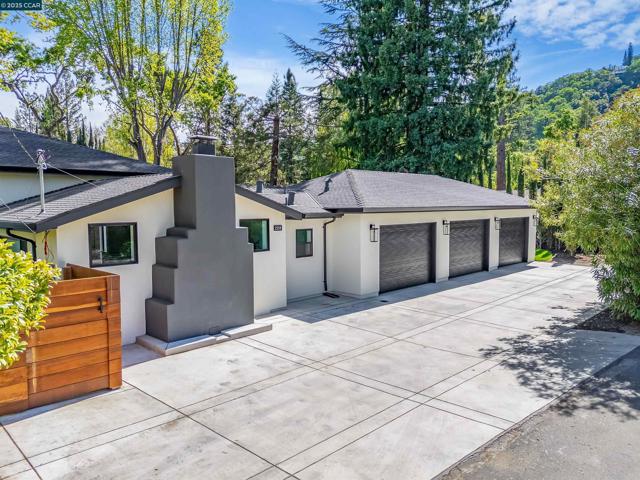 2559 Romley Ln, Alamo CA: https://media.crmls.org/mediaz/e8b82a37-32ac-4d1e-8268-3eb4c6d5d0f7.jpg