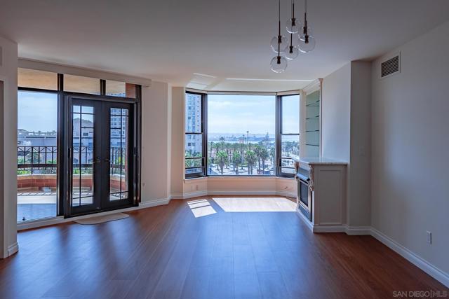 500 W Harbor Dr, San Diego CA: https://media.crmls.org/mediaz/e8b88ca5-7a6e-45c7-a70a-45a0ce6a432c.jpg