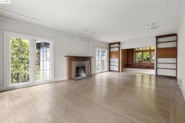 1001 Cragmont Ave, Berkeley CA: https://media.crmls.org/mediaz/e8b8dc74-bf6d-4c14-8ffb-b69cea61c677.jpg