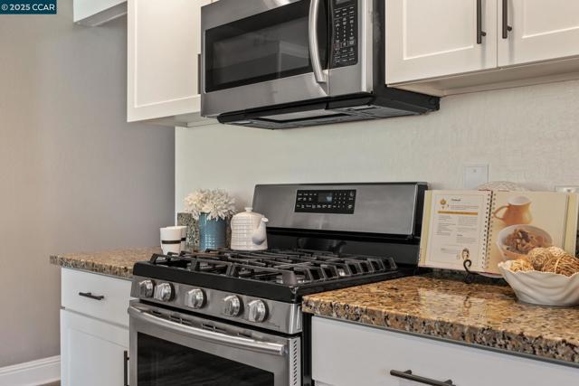 4672 N Larwin Ave, Concord CA: https://media.crmls.org/mediaz/e8b90597-87c9-4394-851b-72e5e3a59304.jpg