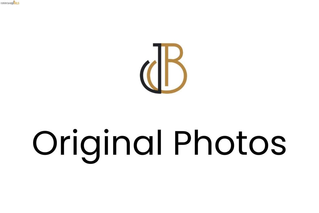 https://media.crmls.org/mediaz/e8b97f82-c931-468c-a7dd-3de357ebe255.jpg?preset=X-Large
