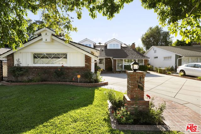 5509 Saloma Avenue photo 2