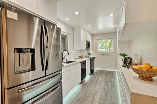 228 Central Avenue, Mountain View CA: https://media.crmls.org/mediaz/e8bbce06-0241-4991-b7d3-b03b7e334053.jpg