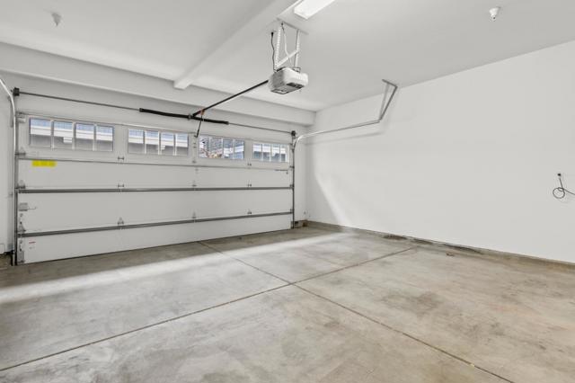 3718 Pyramid Way, Mountain View CA: https://media.crmls.org/mediaz/e8bbdf89-27eb-49ba-830f-5a7a31bb504d.jpg