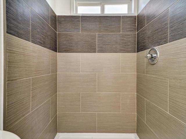 19-2204 Ocean Side Avenue-19