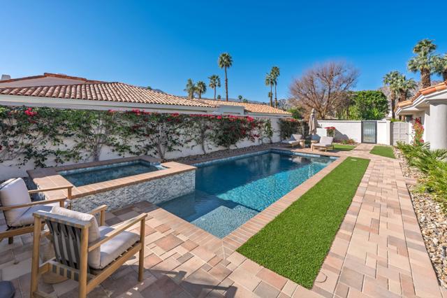 56300 Pebble Beach, La Quinta CA: https://media.crmls.org/mediaz/e8bc0d2f-ff91-433c-9c85-e89352f226d1.jpg
