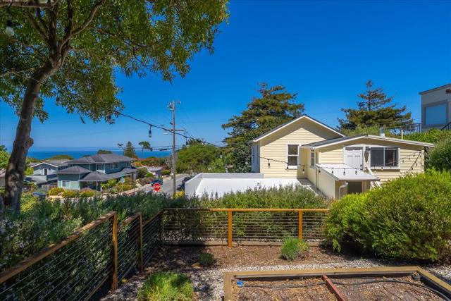 799 Grace Street, Monterey CA: https://media.crmls.org/mediaz/e8bc196b-e62d-4cf2-8f3d-2ba8380b16d2.jpg