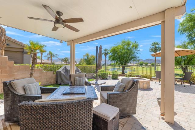 45553 Meadow Lake Drive, Indio CA: https://media.crmls.org/mediaz/e8bc3cbd-e4ce-452c-b3bf-f3105717f661.jpg