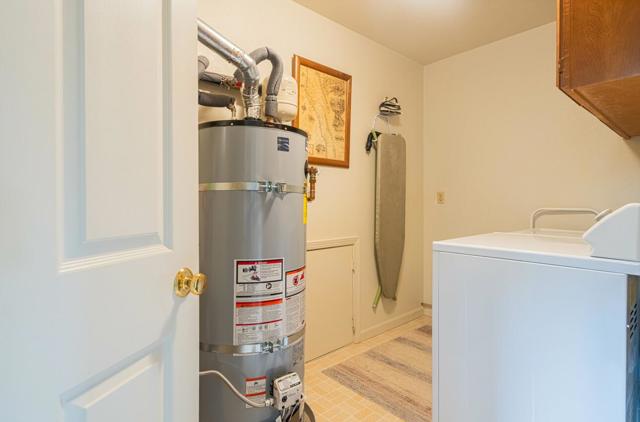 3016 Ransford Circle, Pacific Grove CA: https://media.crmls.org/mediaz/e8bc3f97-fa4e-4ab0-bb06-fc5e429eb75d.jpg