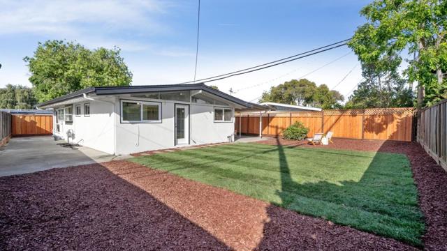 1009 Candlewood Avenue, Sunnyvale CA: https://media.crmls.org/mediaz/e8bc7b79-959b-4b31-ac8b-a01350c0e7b0.jpg