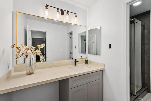 7565 CHARMANT DR, San Diego CA: https://media.crmls.org/mediaz/e8bd018e-73be-43fc-b9fb-bcf1a6eb1968.jpg