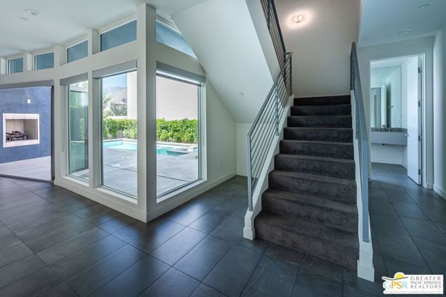 1007 Ziel Drive, Palm Springs CA: https://media.crmls.org/mediaz/e8bd2b76-9027-4483-82d7-5a541db80d8c.jpg