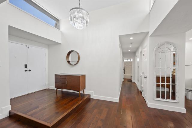 3099 Driscoll Drive, San Diego CA: https://media.crmls.org/mediaz/e8bda8cf-2eb0-44a5-b79a-18454df0b48c.jpg