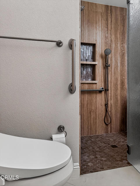 Detail Gallery Image 14 of 29 For 1399 Cordova Ct, Camarillo,  CA 93010 - 4 Beds | 3 Baths