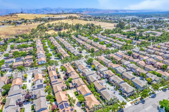 2871 Rubino Circle, San Jose CA: https://media.crmls.org/mediaz/e8be37e9-b085-4add-8826-463c8956abb6.jpg