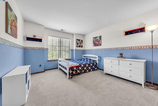 22 Cobblestone Ct, San Ramon CA: https://media.crmls.org/mediaz/e8beb3f5-9eae-47f2-b9b4-d56539be5c11.jpg