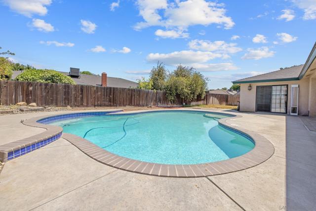 300 W Adrian Way, Hanford CA: https://media.crmls.org/mediaz/e8bf6531-b490-41f4-ad1f-4bcdf63eaf64.jpg