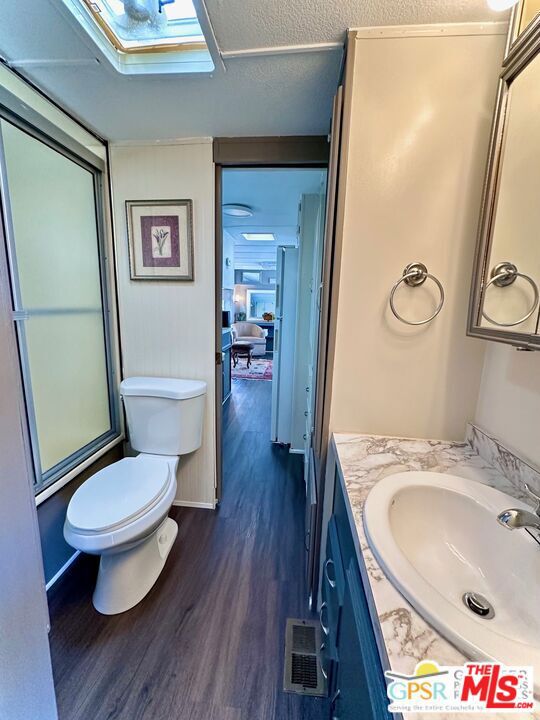 84250 Indio Springs Drive, Indio CA: https://media.crmls.org/mediaz/e8bfb1e7-18c2-4c81-8157-db0ddfd2ead0.jpg