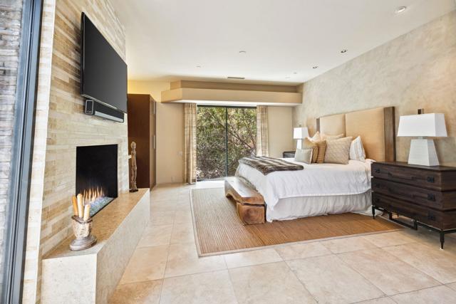 50741 Desert Arroyo Trail, Indian Wells CA: https://media.crmls.org/mediaz/e8c061d8-1635-4d6d-b4f1-1f3a9092810c.jpg