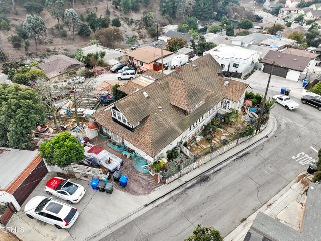 1324 Volney Drive, Los Angeles CA: https://media.crmls.org/mediaz/e8c09786-0a59-4356-b660-4ec3cbdfb197.jpg