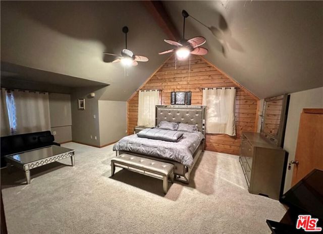 23387 Knapps Cutoff, Crestline CA: https://media.crmls.org/mediaz/e8c0cd13-4c73-4835-a0f6-f23804a445a3.jpg