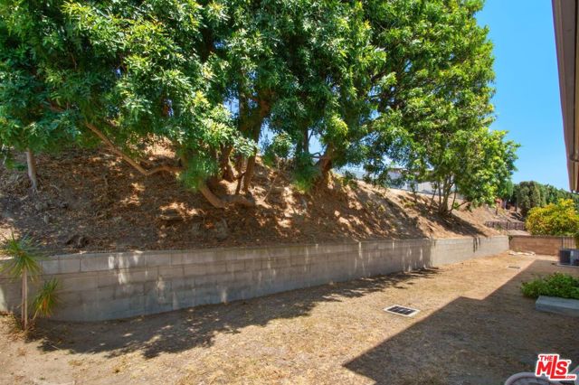 4521 Don Timoteo Drive, Los Angeles CA: https://media.crmls.org/mediaz/e8c16880-0c22-4e5c-a5cd-046d3276f5fd.jpg